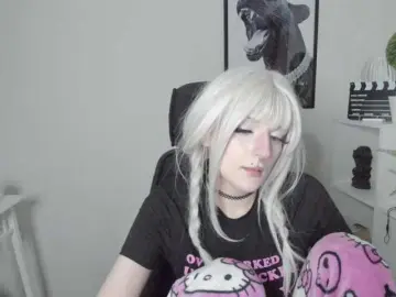 DreamNIKA  live sex cam