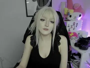 DreamNIKA  live sex cam