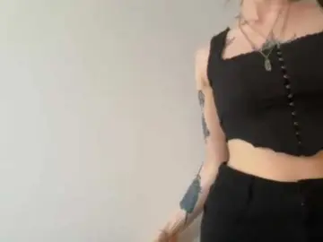 LaraWetDream  live sex cam