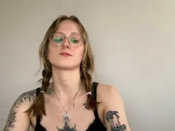 LaraWetDream  live sex cam