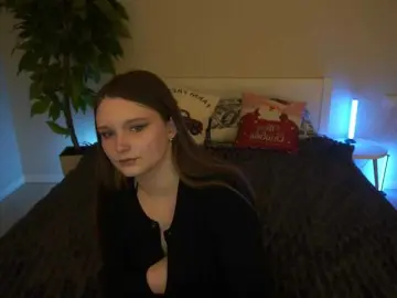 MagikPeachh  live sex cam