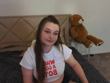 MagikPeachh  live sex cam