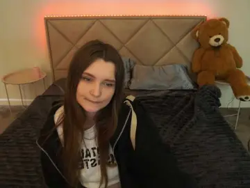 MagikPeachh  live sex cam