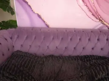 MagikPeachh  live sex cam