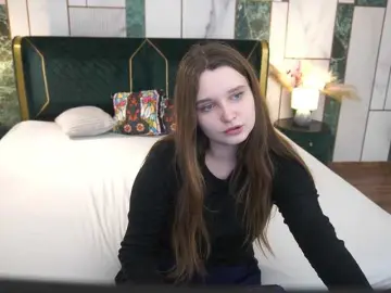 MagikPeachh  live sex cam