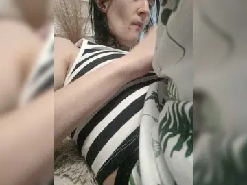 Seksownaczarnulka  live sex cam