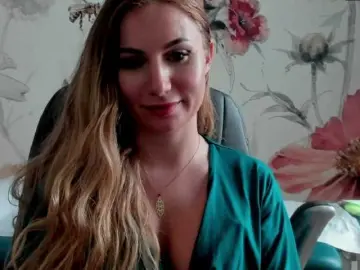 SweetMirande  live sex cam