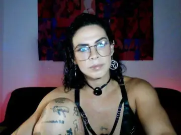 VeronnaInk1  live sex cam