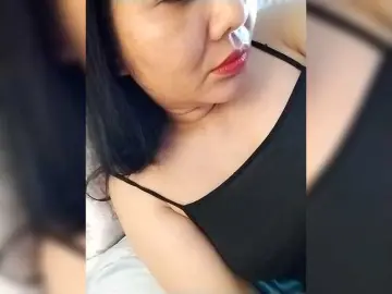 Drinkmyjuic  live sex cam