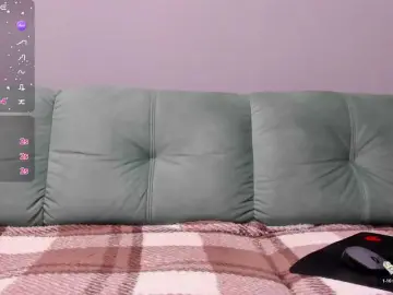 18teengirl2  live sex cam