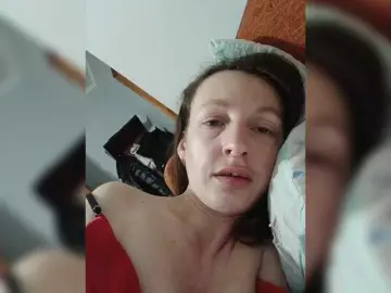 Chanterelle4664  live sex cam