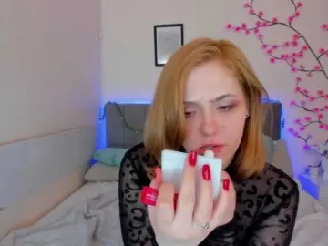 DellaRowwe  live sex cam