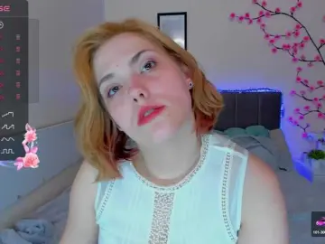 DellaRowwe  live sex cam