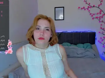 DellaRowwe  live sex cam