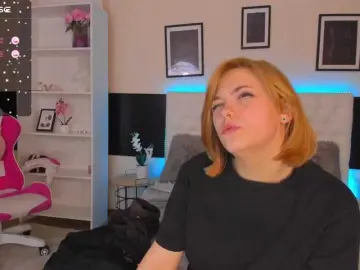 DellaRowwe  live sex cam