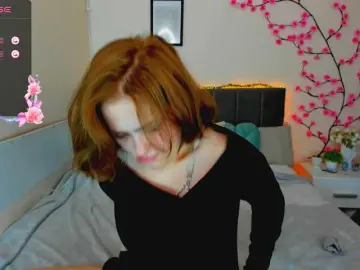 DellaRowwe  live sex cam