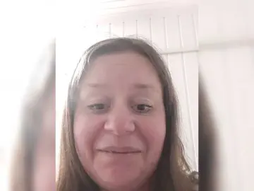 Mia999098  live sex cam