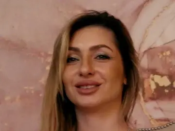 SaraBellas  live sex cam