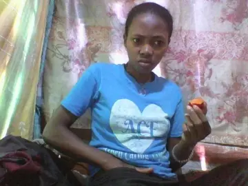 Chrispriscilla  live sex cam