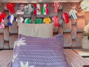 Gabyevans  live sex cam