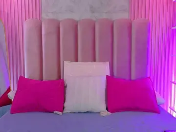 ArianaRougee  live sex cam