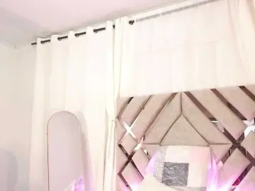 ArianaRougee  live sex cam