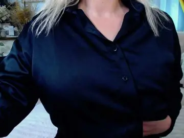 Malvvina  live sex cam