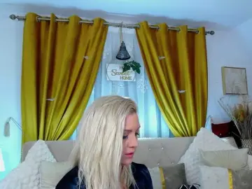 Malvvina  live sex cam