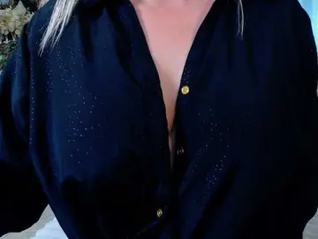 Malvvina  live sex cam