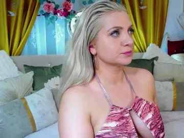 Malvvina  live sex cam