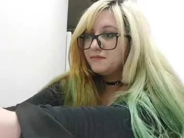 OdeliaPyeatt  live sex cam