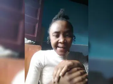 Stella11  live sex cam