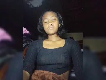 Stella11  live sex cam