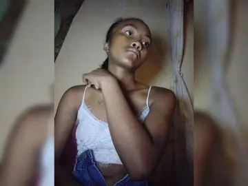 Stella11  live sex cam