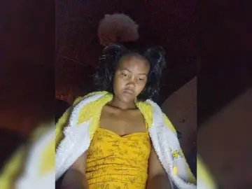 Stella11  live sex cam