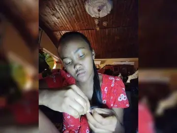 Stella11  live sex cam