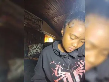 Stella11  live sex cam