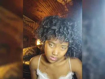 Stella11  live sex cam