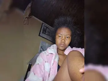 Stella11  live sex cam