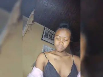 Stella11  live sex cam