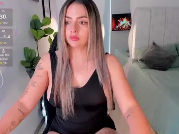 AmyWoods  live sex cam