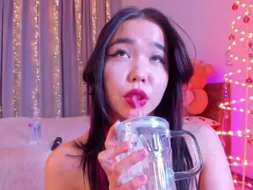 Dollyiaa  live sex cam