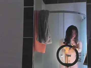 Dollyiaa  live sex cam