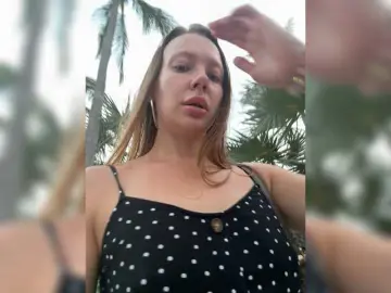 Linnea  live sex cam