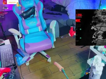 Nixycrow11  live sex cam