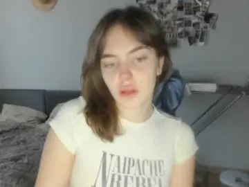 Moonrayy  live sex cam