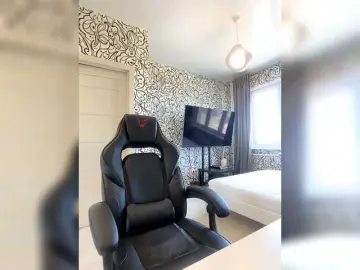 Nad1ne  live sex cam