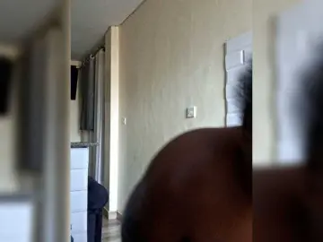 Averymila  live sex cam
