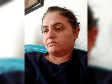 Cris810a  live sex cam