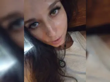 Mussypussy222  live sex cam